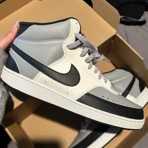 NWT Men’s Nike Court Vision Mid Grey/Black
